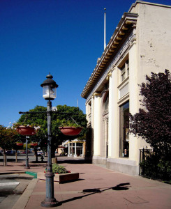 Image of Monterey Bank Building in Salinas, California